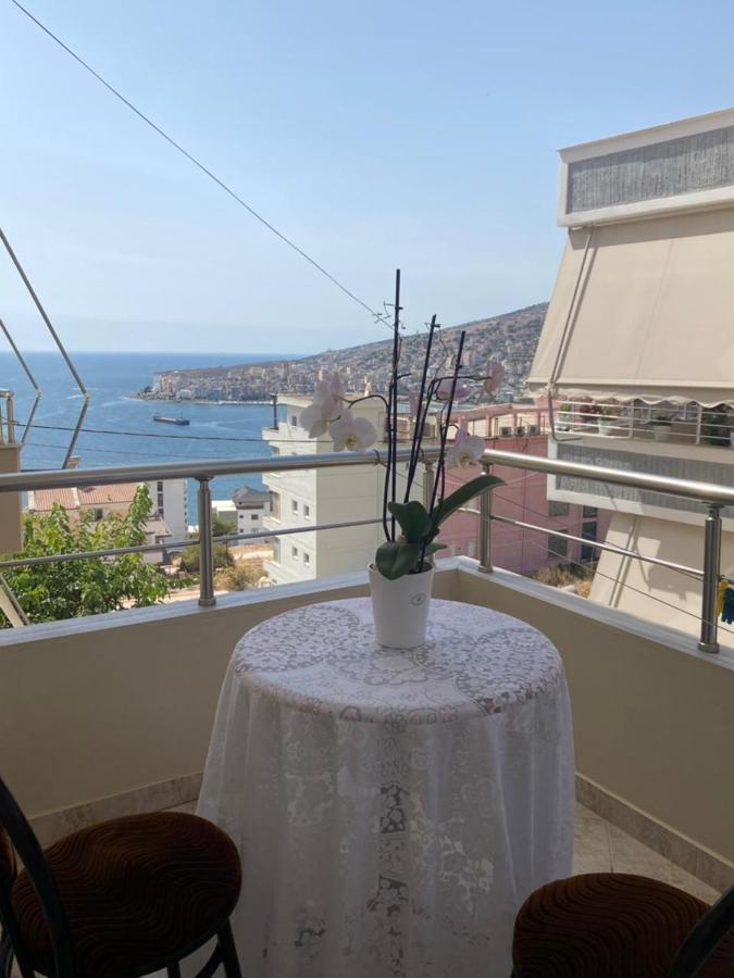 Family Apartments Sarande Bagian luar foto